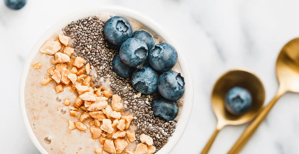 Banana and Peanut Butter Smoothie Bowl (Breakfast Recipe)